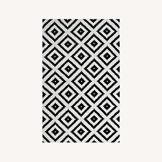 Other 8x10 Area Rug In Black & White Diamond Design