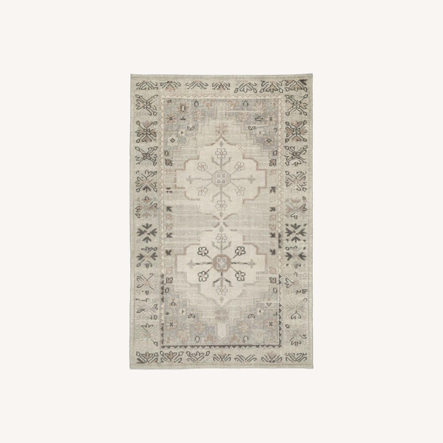  Pottery Barn Aurelia Hand-Knotted Wool Rug